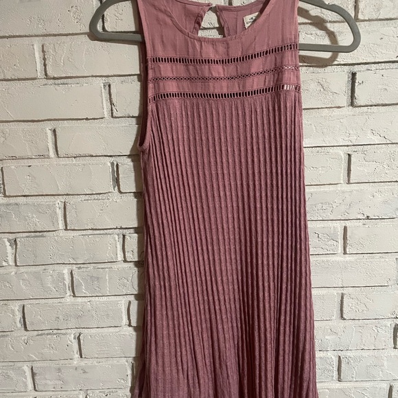 Size S O’Neill dusty mauve spring/summer dress. Lined in mauve polyester. - Picture 2 of 7